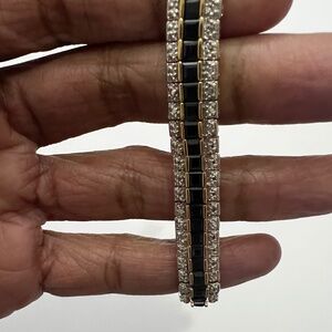 Costume Jewelry Bracelet-Elegant Looking